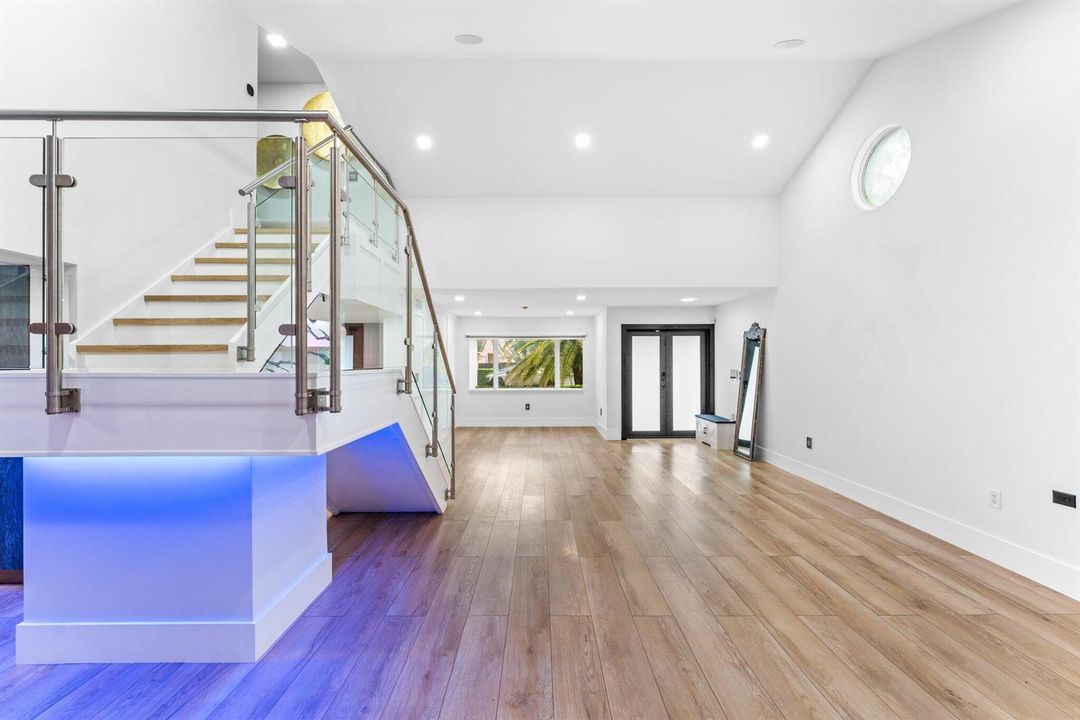 7-web-or-mls-15015-nw-88th-ct