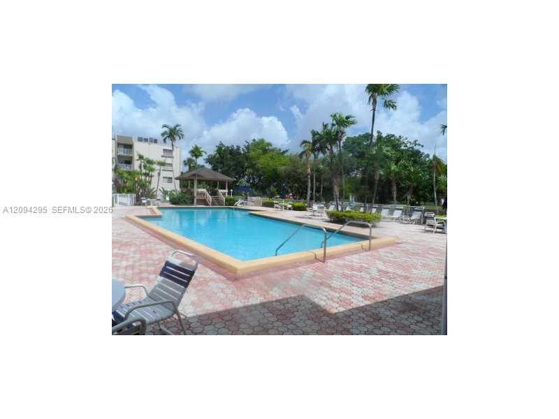 Swimming Pool/Hot Tub/Sauna