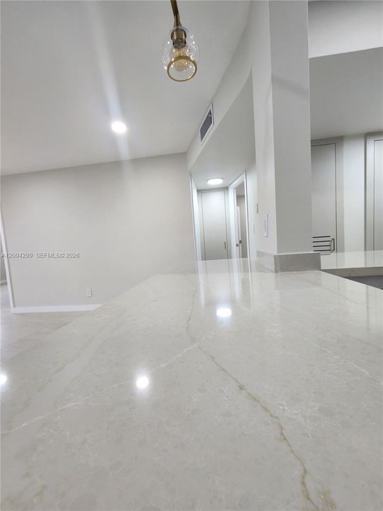 En Venta: $152,000 (2 camas, 2 baños, 850 Pies cuadrados)