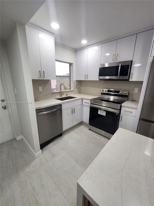 En Venta: $152,000 (2 camas, 2 baños, 850 Pies cuadrados)