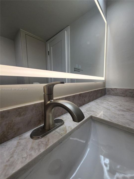 En Venta: $152,000 (2 camas, 2 baños, 850 Pies cuadrados)