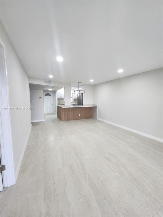 En Venta: $152,000 (2 camas, 2 baños, 850 Pies cuadrados)