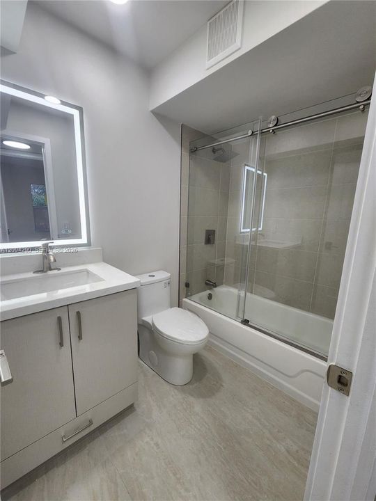 En Venta: $152,000 (2 camas, 2 baños, 850 Pies cuadrados)