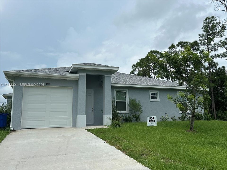 For Rent: $1,600 (3 beds, 2 baths, 1224 Square Feet)