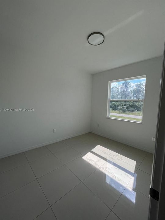 For Rent: $1,600 (3 beds, 2 baths, 1224 Square Feet)