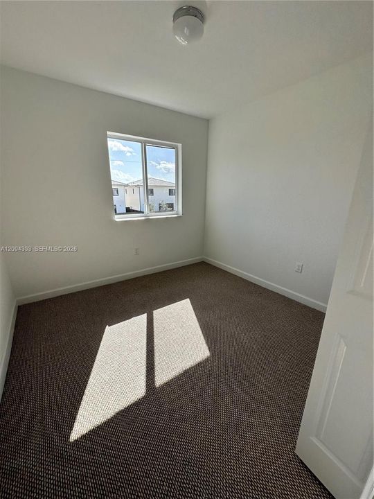 В аренду: $2,599 (4 спален, 3 ванн, 1338 Квадратных фут)