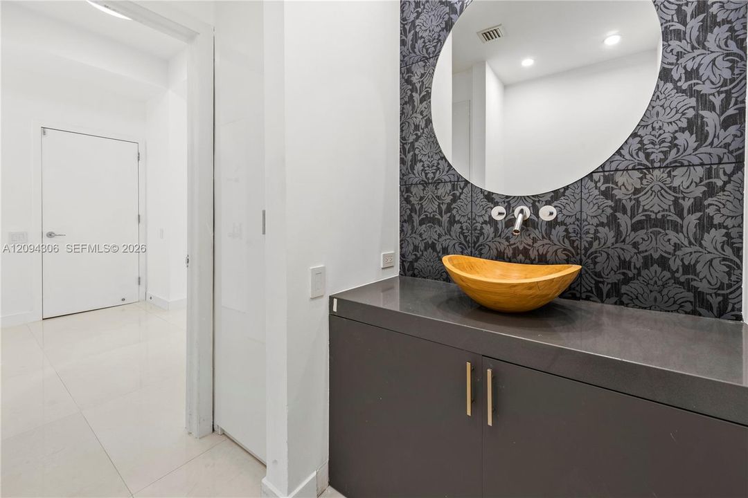 En Venta: $2,370,000 (3 camas, 3 baños, 2520 Pies cuadrados)