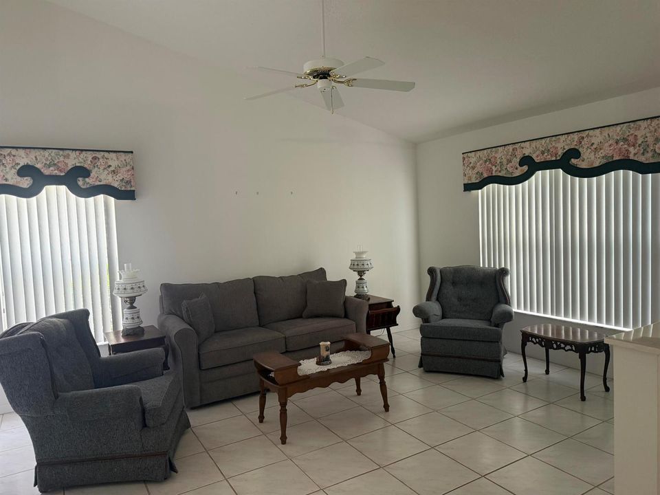 FORMAL LIVING RM