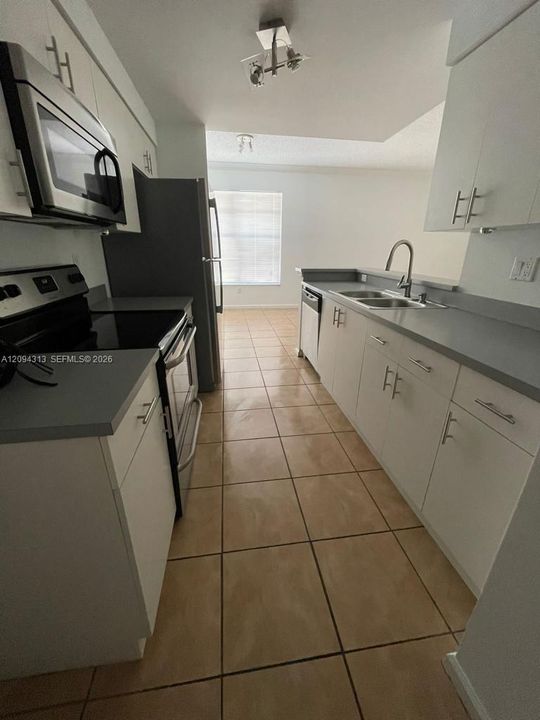 En Venta: $250,000 (2 camas, 2 baños, 1064 Pies cuadrados)