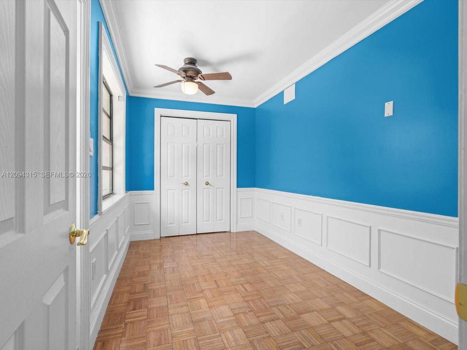 En Venta: $734,900 (4 camas, 2 baños, 1904 Pies cuadrados)