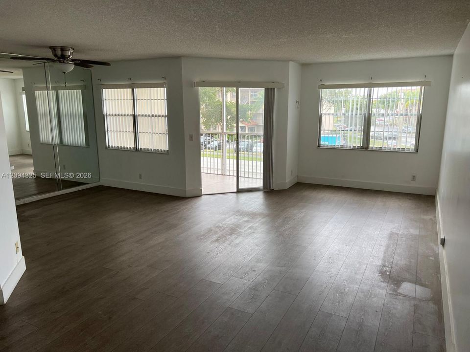 En Renta: $1,775 (1 camas, 1 baños, 1045 Pies cuadrados)