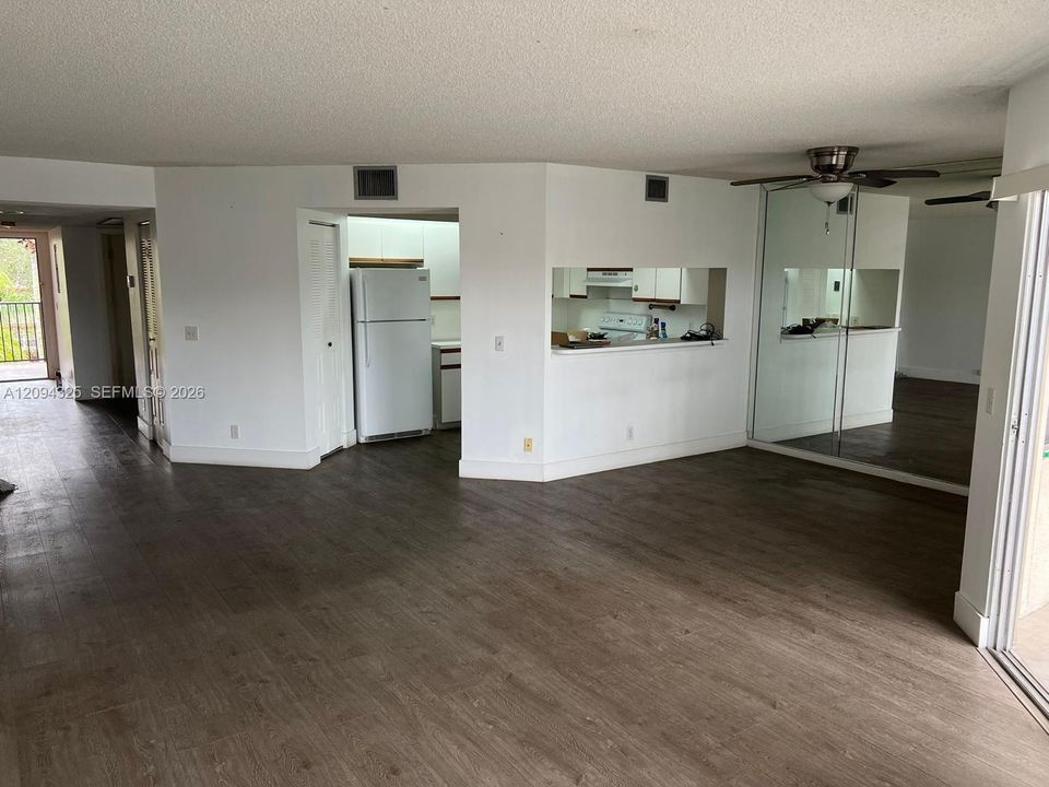 En Renta: $1,775 (1 camas, 1 baños, 1045 Pies cuadrados)