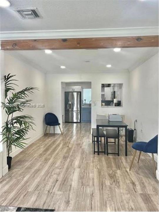 En Venta: $800,000 (5 camas, 4 baños, 1979 Pies cuadrados)