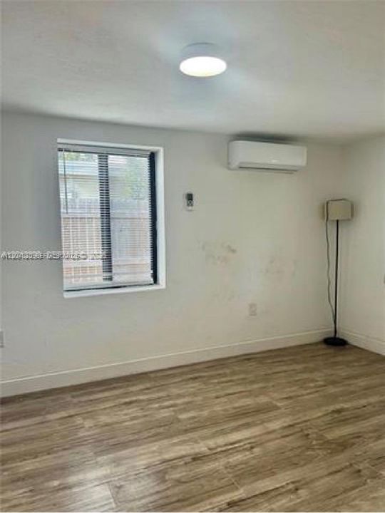 En Venta: $800,000 (5 camas, 4 baños, 1979 Pies cuadrados)