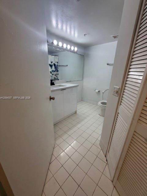 For Rent: $2,150 (2 beds, 2 baths, 820 Square Feet)