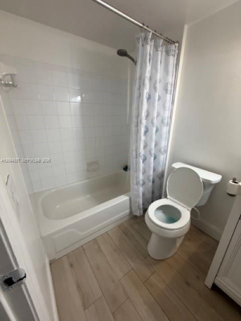 For Rent: $2,150 (2 beds, 2 baths, 820 Square Feet)