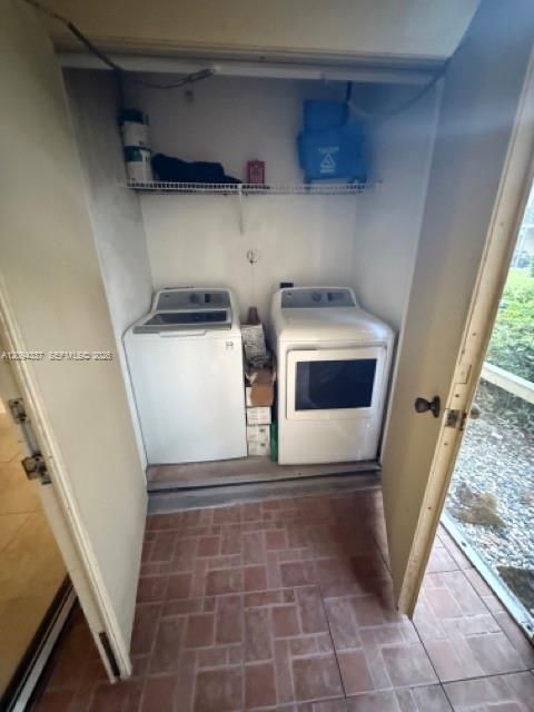 For Rent: $2,150 (2 beds, 2 baths, 820 Square Feet)
