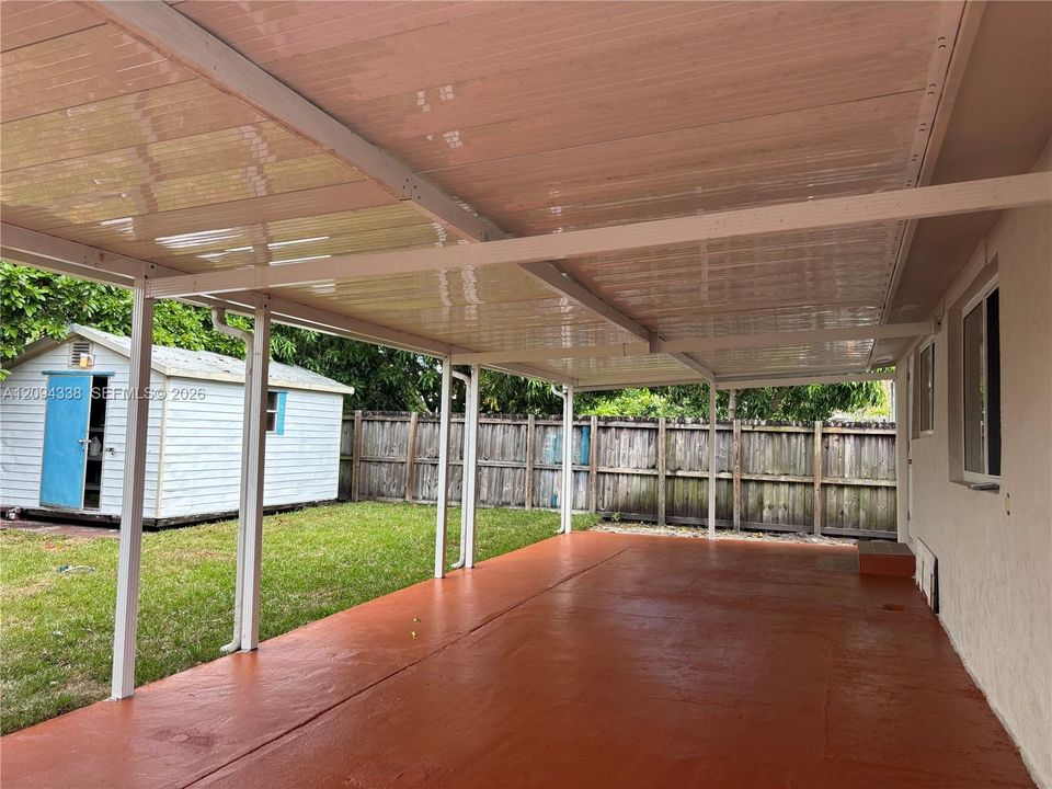 For Sale: $780,000 (3 beds, 2 baths, 1291 Square Feet)