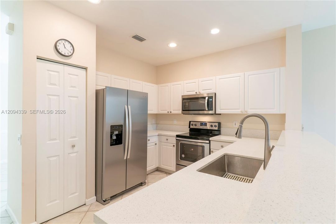 For Rent: $5,100 (4 beds, 2 baths, 2256 Square Feet)