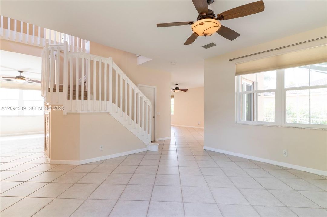 For Rent: $5,100 (4 beds, 2 baths, 2256 Square Feet)