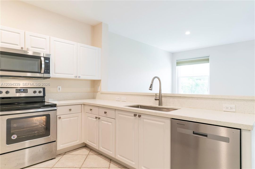 For Rent: $5,100 (4 beds, 2 baths, 2256 Square Feet)