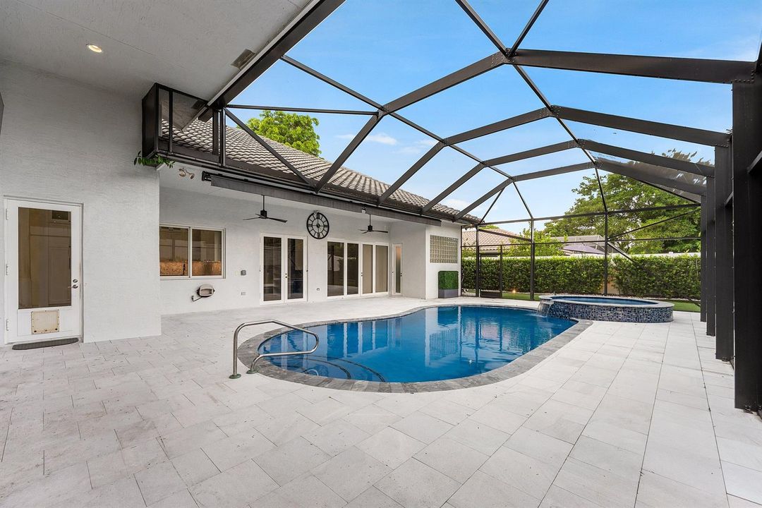 041-6821NorthGrandeDrive-BocaRaton-FL-33