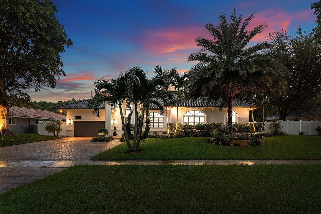 046-6821NorthGrandeDrive-BocaRaton-FL-33