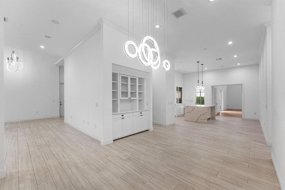 012-6821NorthGrandeDrive-BocaRaton-FL-33