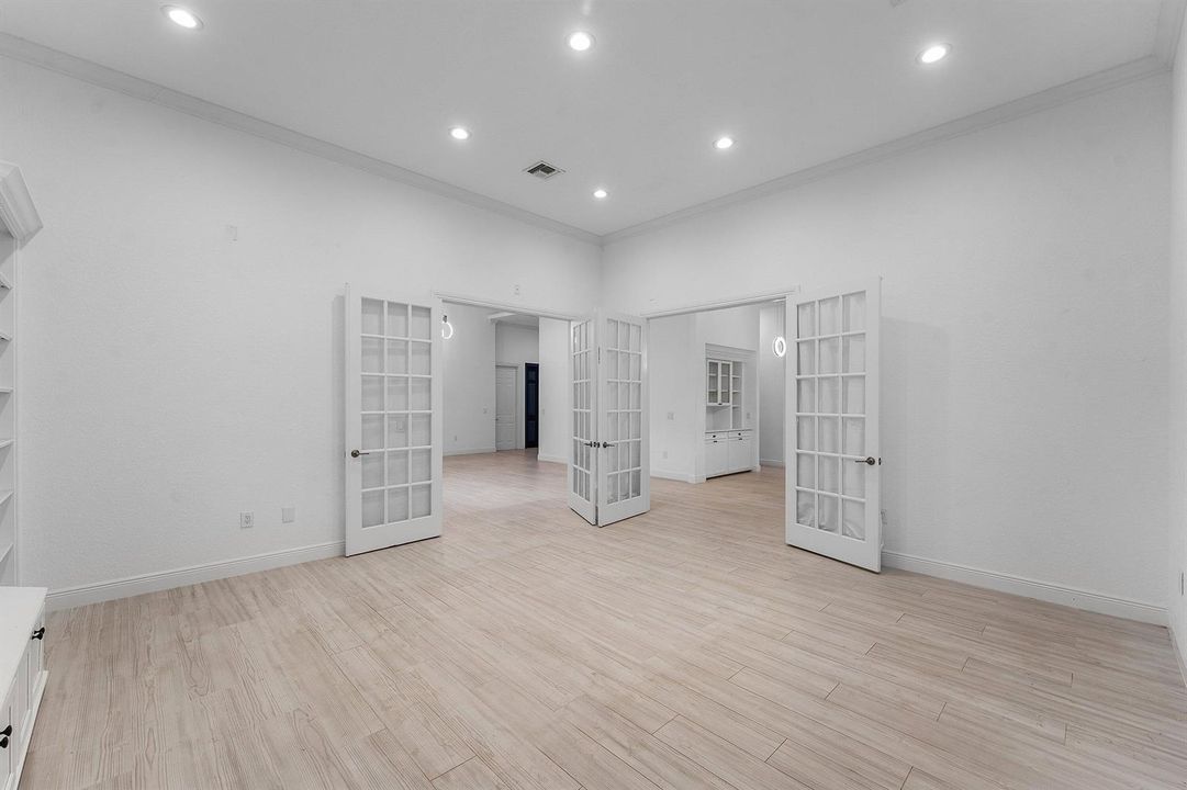 026-6821NorthGrandeDrive-BocaRaton-FL-33