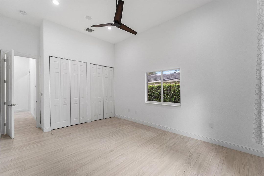 029-6821NorthGrandeDrive-BocaRaton-FL-33