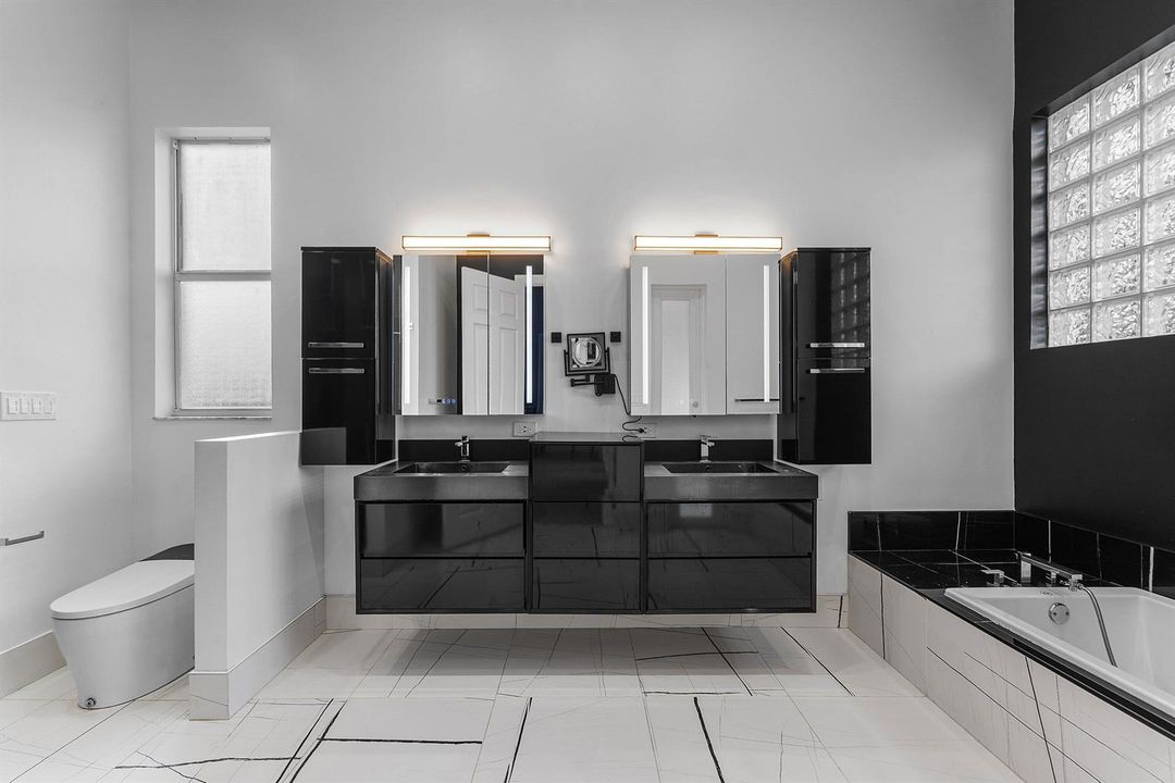 023-6821NorthGrandeDrive-BocaRaton-FL-33