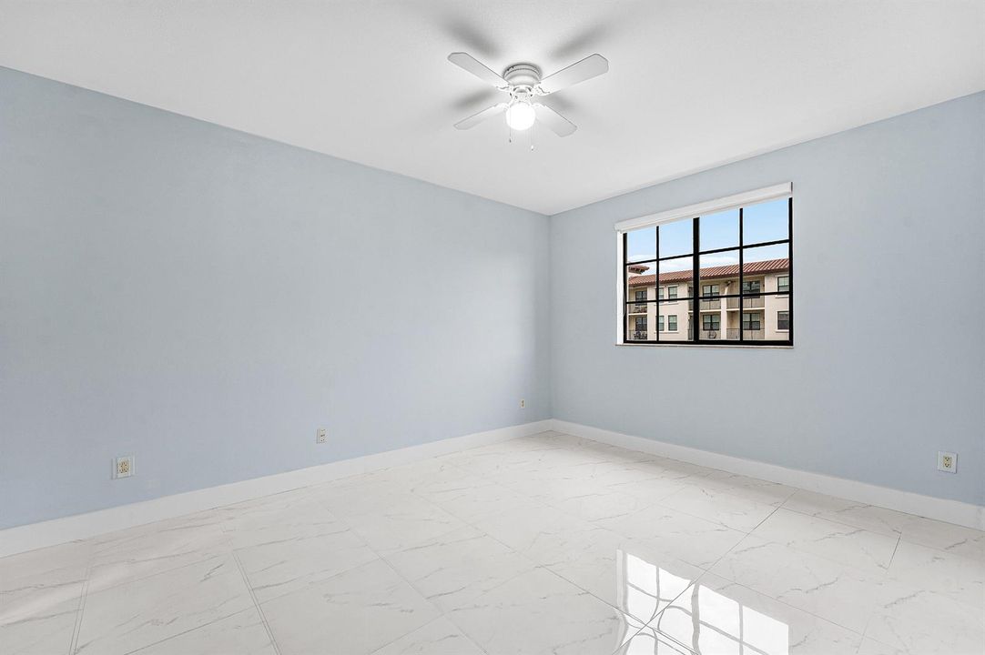 020-233SouthFederalHighway-605-BocaRaton