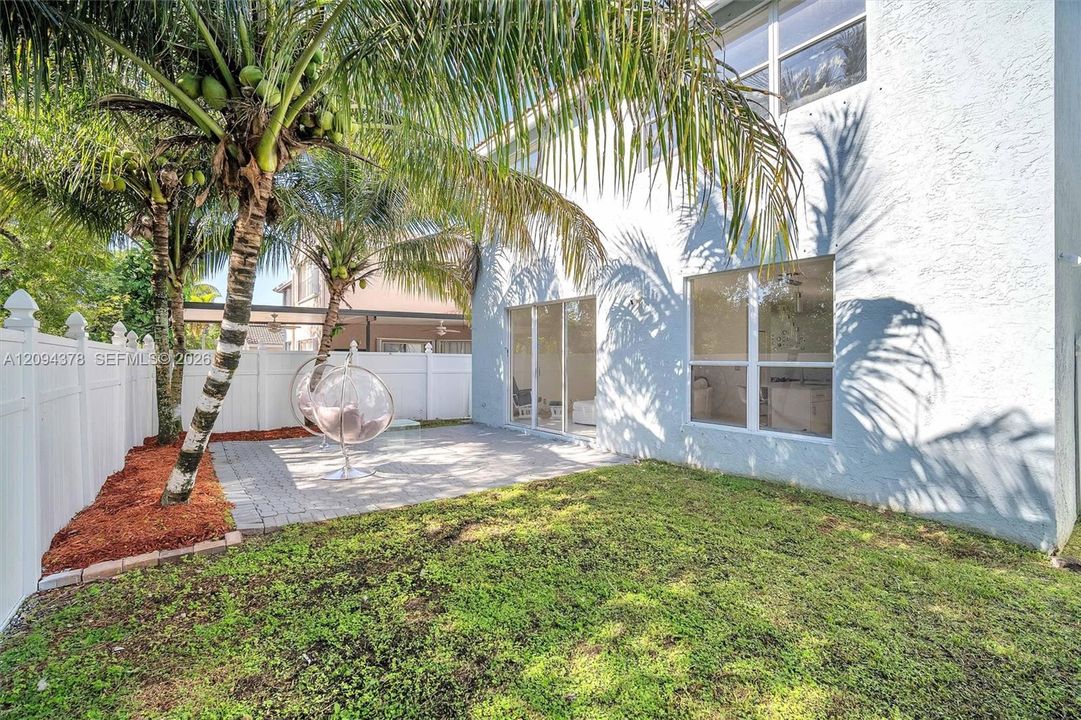 En Venta: $500,000 (4 camas, 2 baños, 2383 Pies cuadrados)