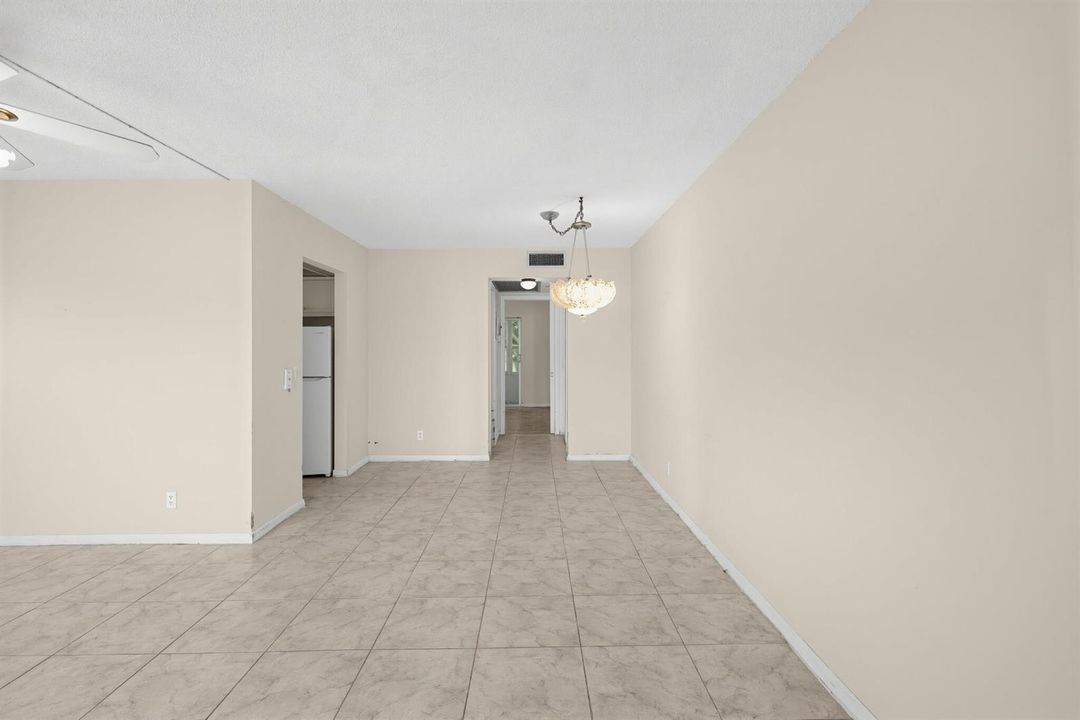 18_245_Camden_K-Dining_room-0298