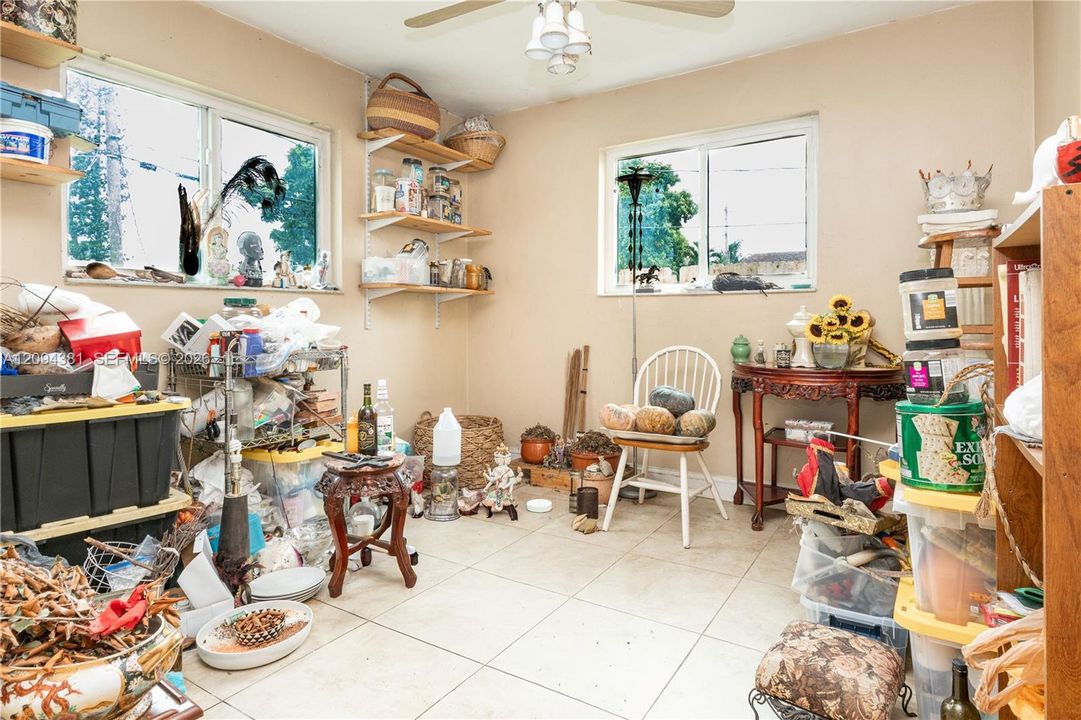 For Sale: $579,990 (5 beds, 2 baths, 1891 Square Feet)