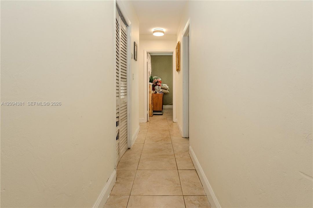 For Sale: $579,990 (5 beds, 2 baths, 1891 Square Feet)