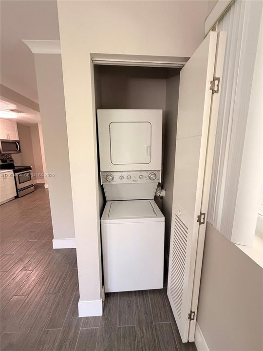 For Rent: $1,900 (1 beds, 1 baths, 650 Square Feet)