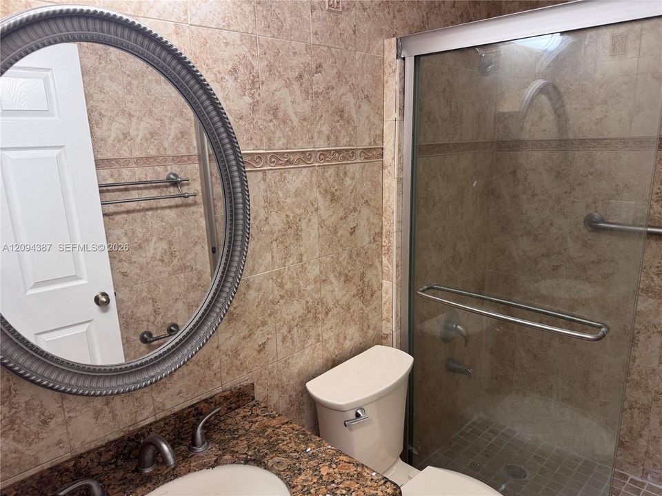 En Venta: $950,000 (5 camas, 4 baños, 2466 Pies cuadrados)