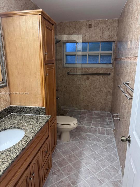 En Venta: $950,000 (5 camas, 4 baños, 2466 Pies cuadrados)