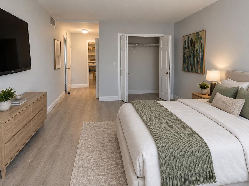 VE - Master Bedroom