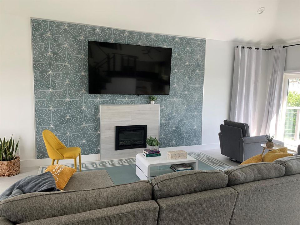 Living room 3