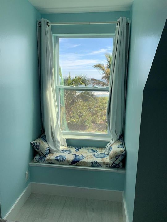 Beach bedroom 3