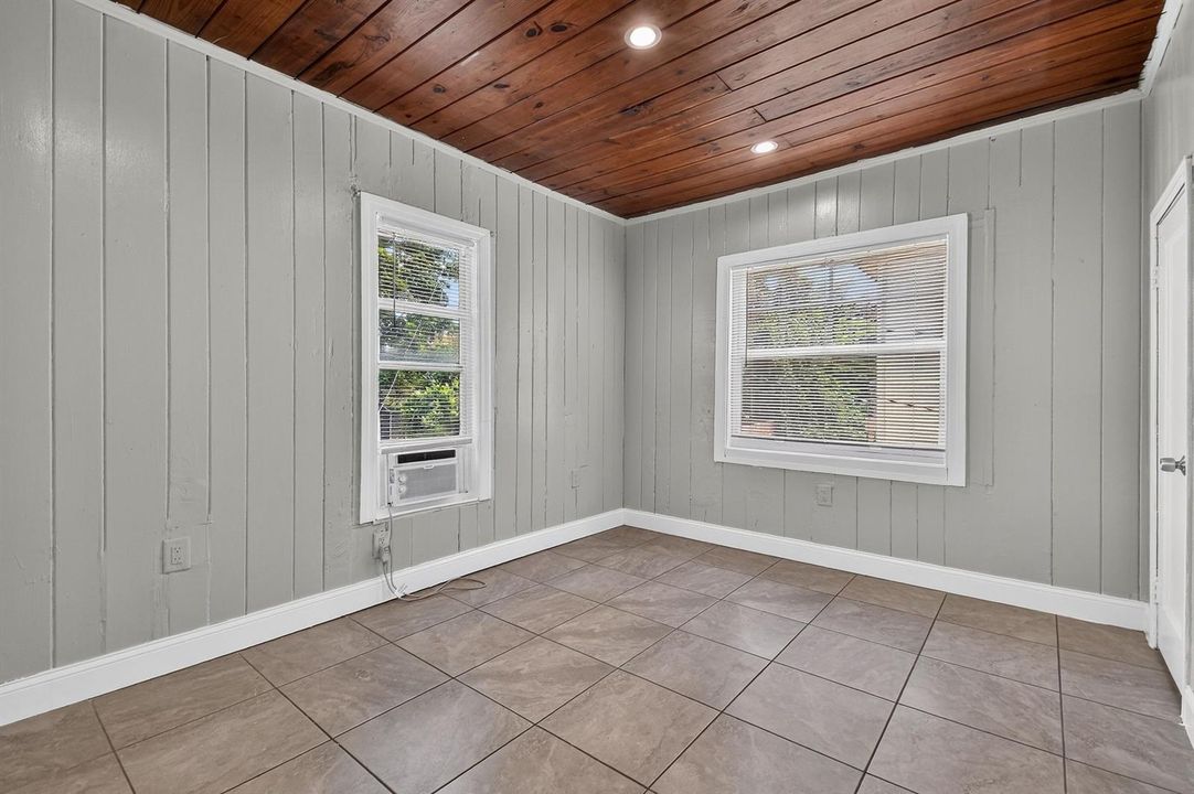 8877thSt-Unit200(13)
