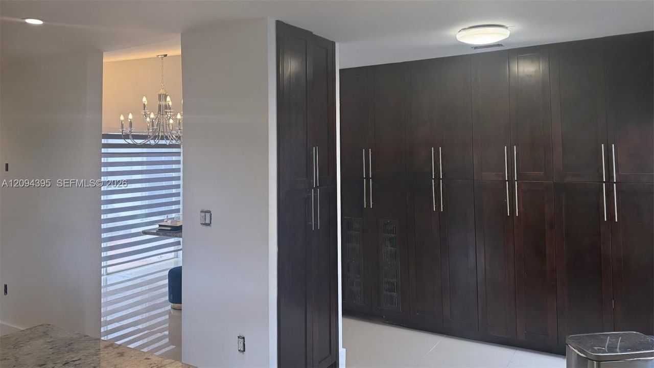 For Sale: $680,000 (3 beds, 2 baths, 1466 Square Feet)