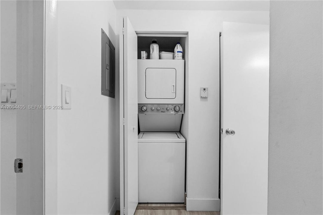 В аренду: $3,000 (1 спален, 1 ванн, 650 Квадратных фут)
