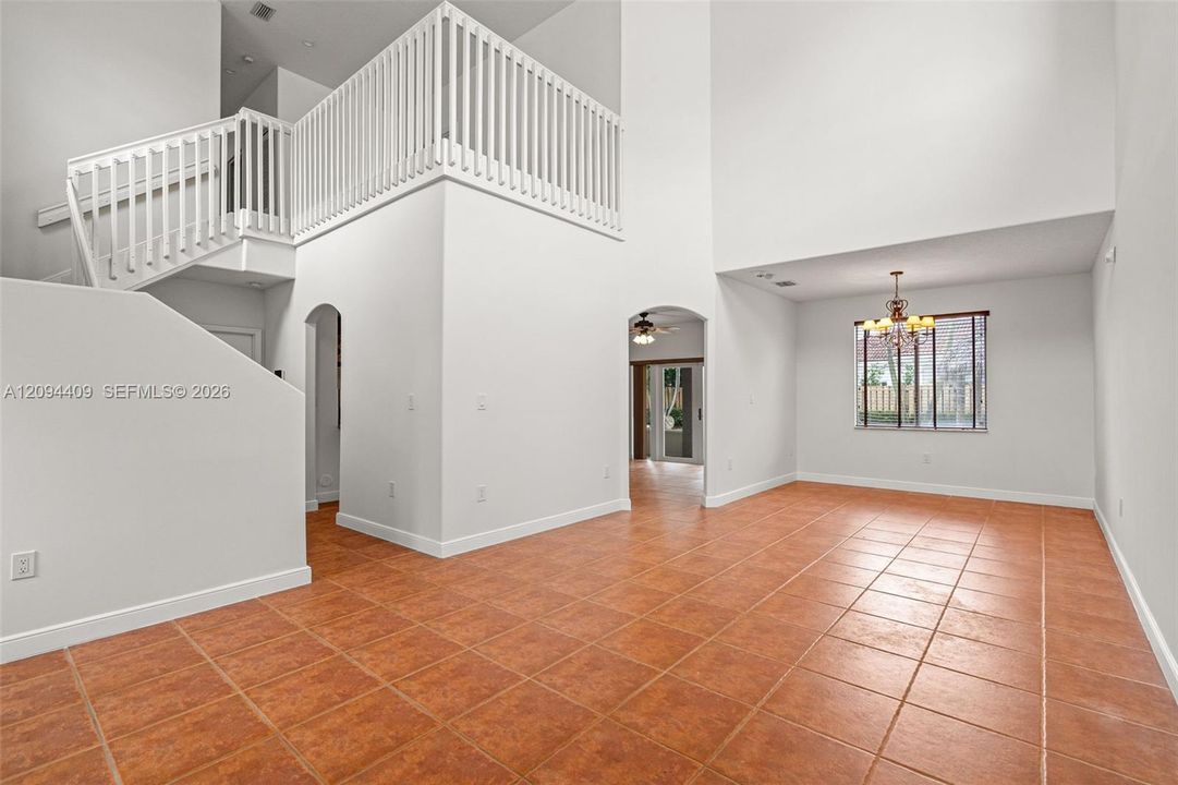 For Sale: $750,000 (5 beds, 3 baths, 2319 Square Feet)