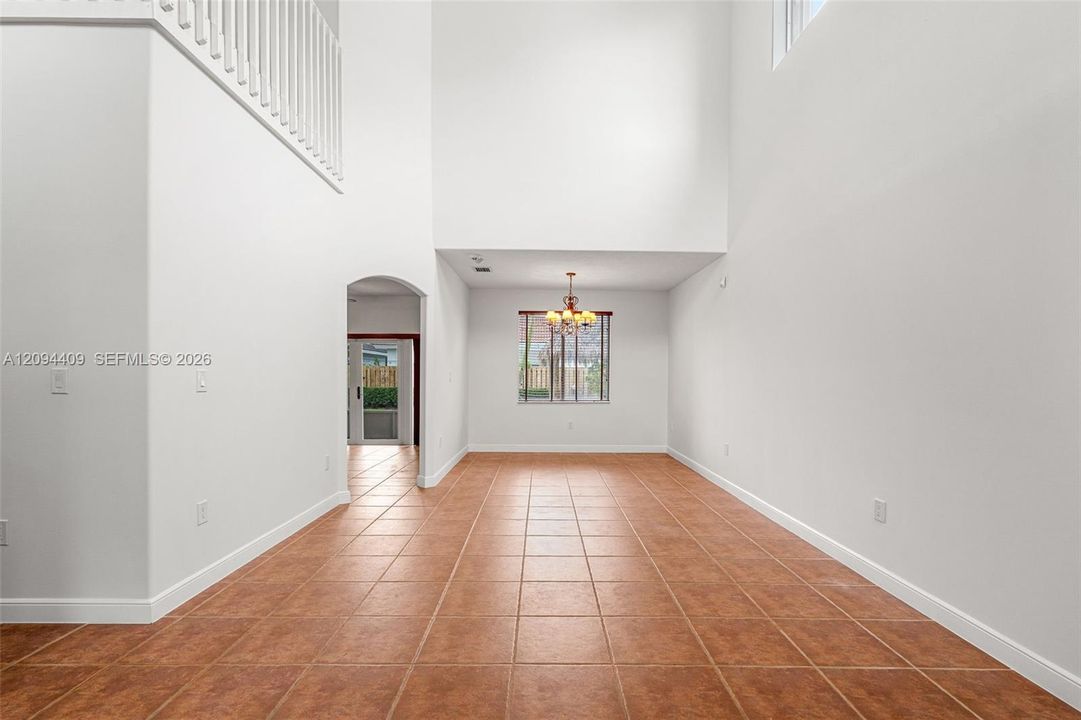 For Sale: $750,000 (5 beds, 3 baths, 2319 Square Feet)