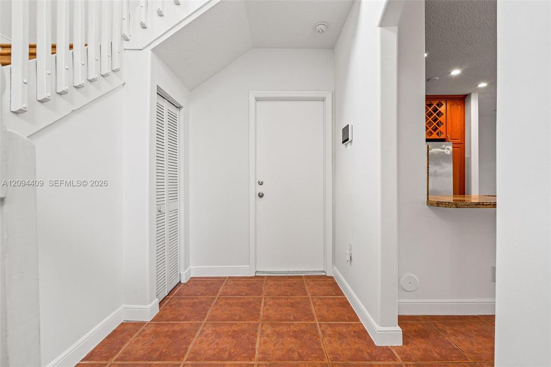 For Sale: $750,000 (5 beds, 3 baths, 2319 Square Feet)