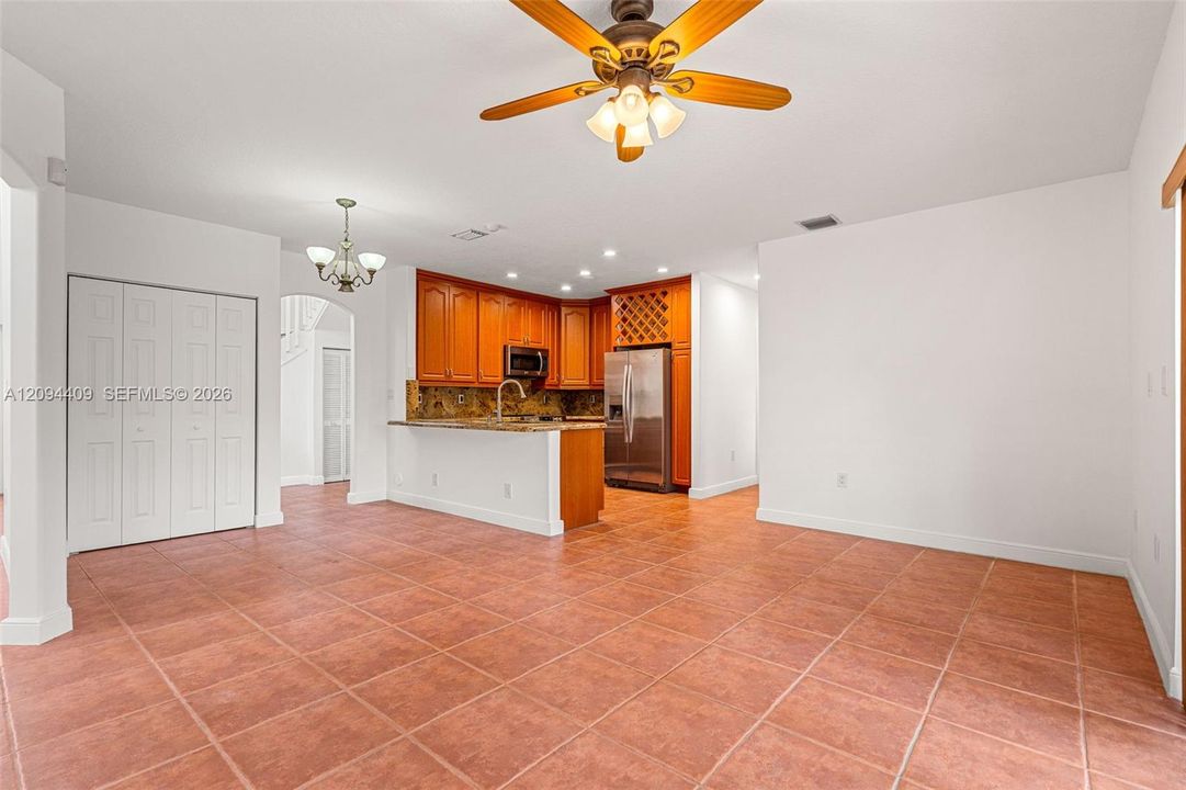 For Sale: $750,000 (5 beds, 3 baths, 2319 Square Feet)