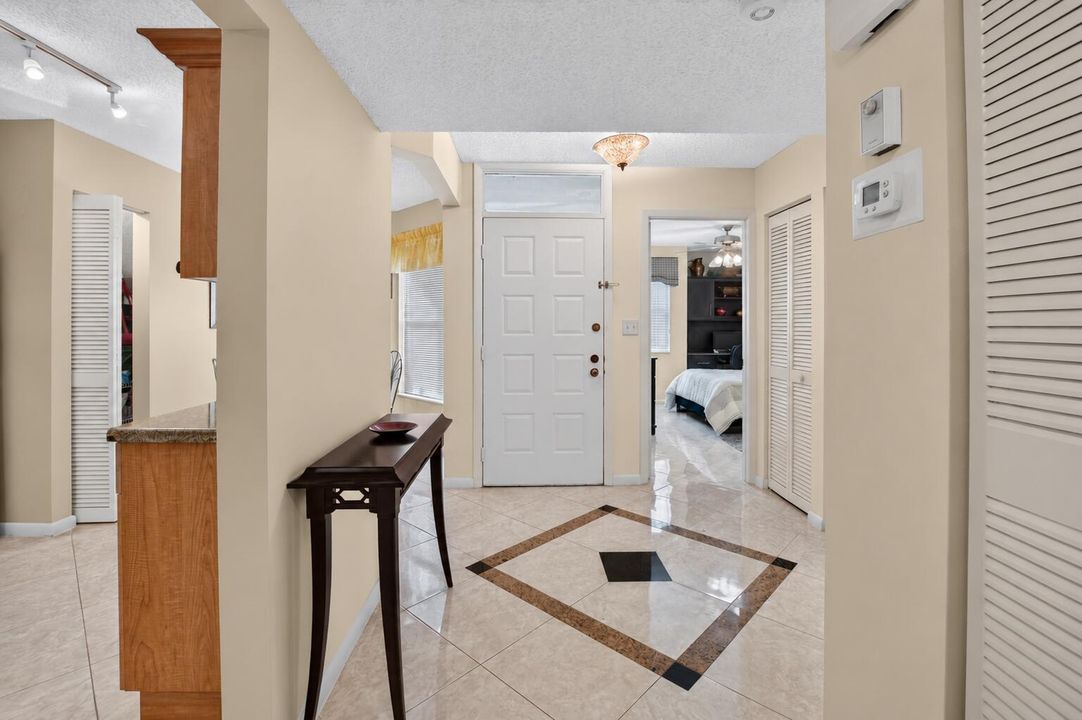 E430ABFA-CB4C-49C7-B399-FA28AC3F6F2F 2
